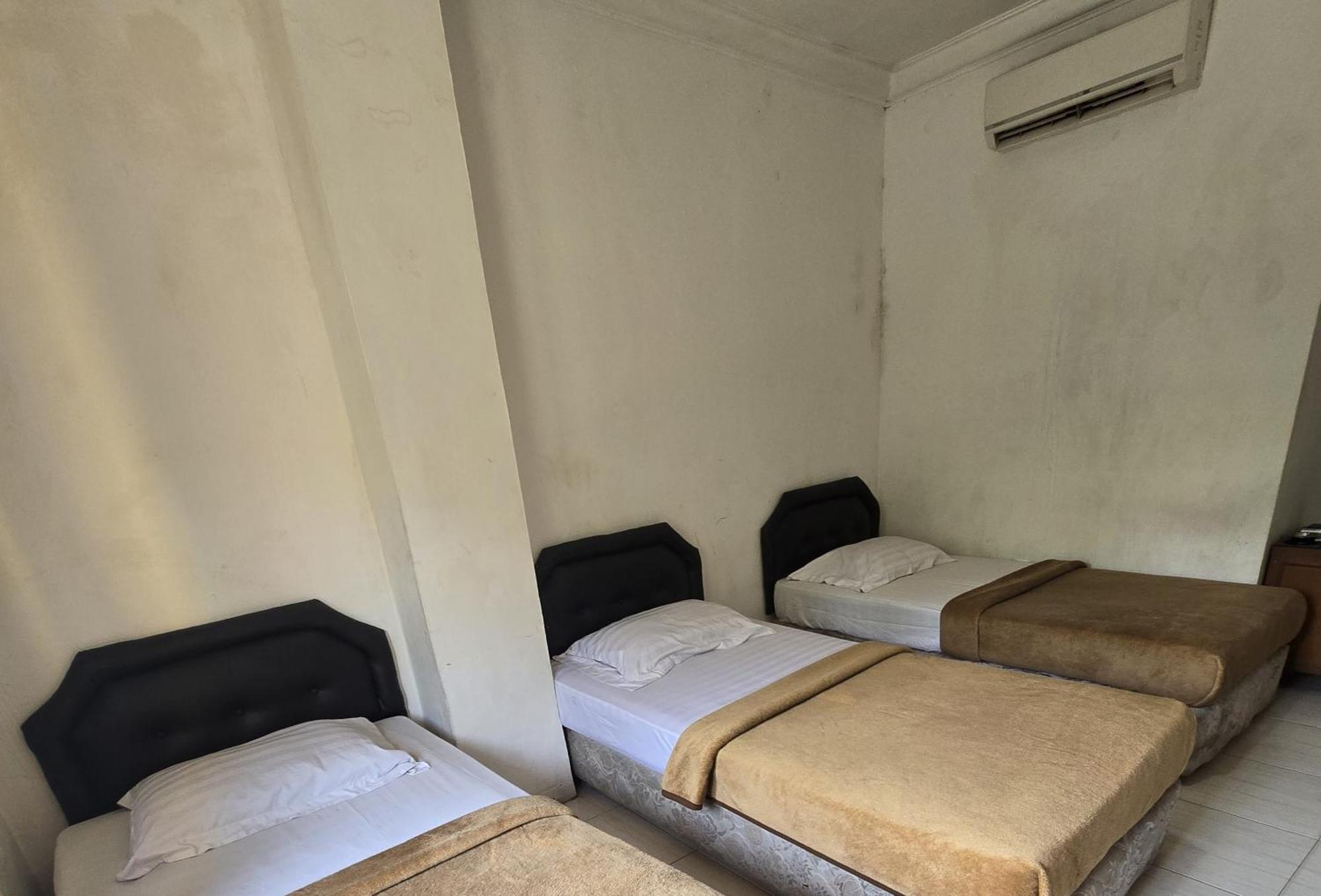 Hotel Maxim Kwitang Jacarta Quarto foto