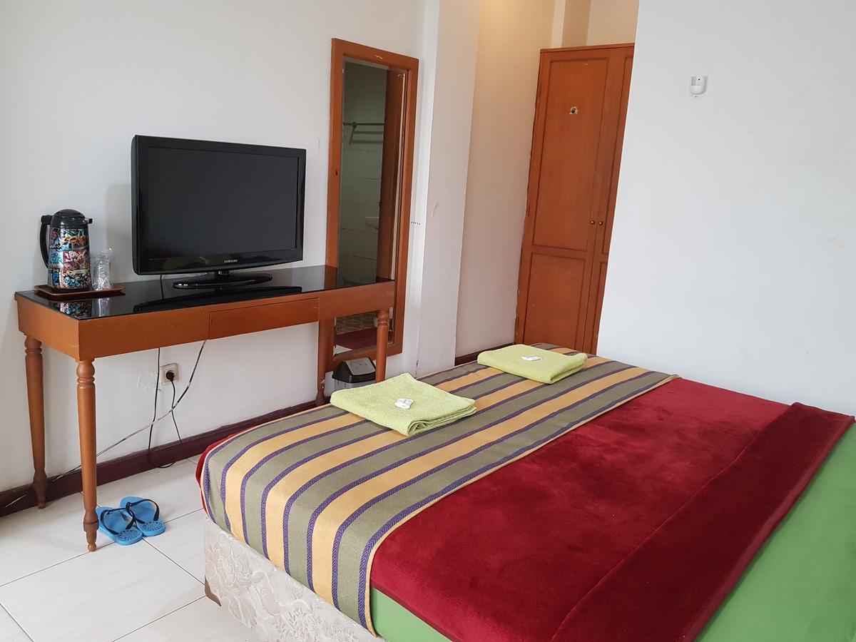 Hotel Maxim Kwitang Jacarta Exterior foto
